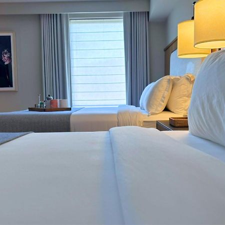 The Watershed Norwalk Hotel Екстериор снимка