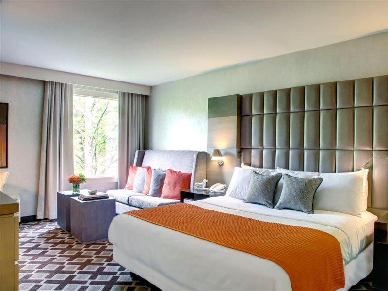 The Watershed Norwalk Hotel Екстериор снимка